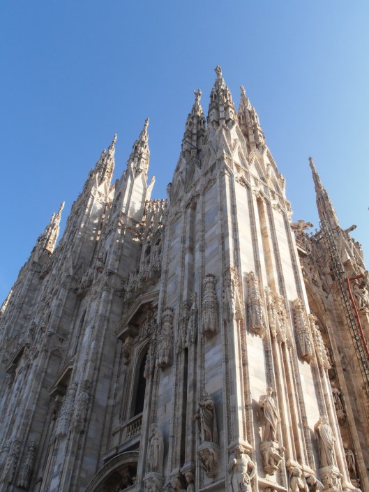 Milano, il Duomo. Particolare della facciata, lato est